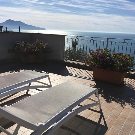 Villa D'Amare Capri View マッサ・ルブレンセ エクステリア 写真
