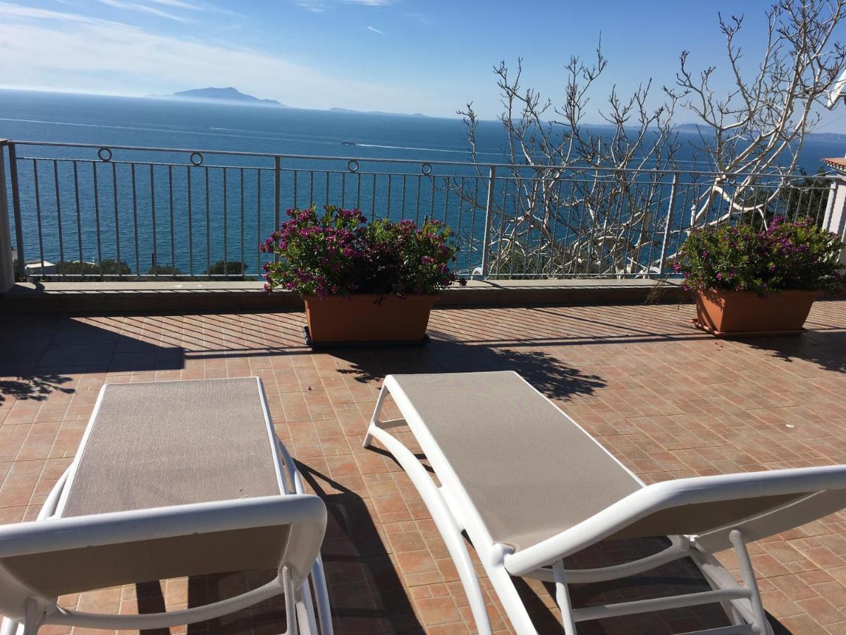 Villa D'Amare Capri View マッサ・ルブレンセ エクステリア 写真